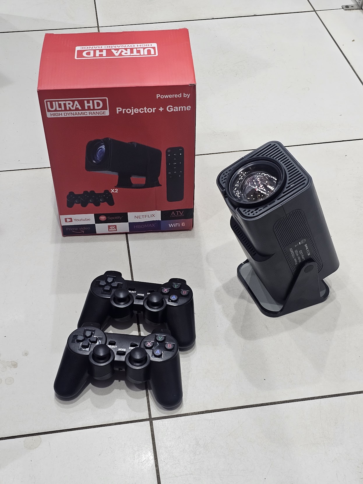 HY320 Generic Gaming Projector with 2 Gaming Consoles |